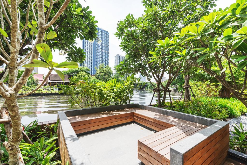 Hasu Haus By Favstay Bangkok Exterior foto