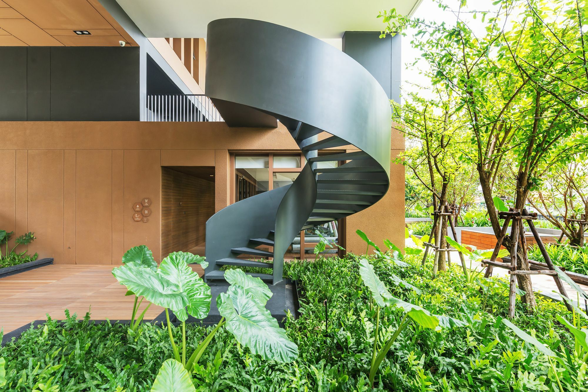 Hasu Haus By Favstay Bangkok Exterior foto